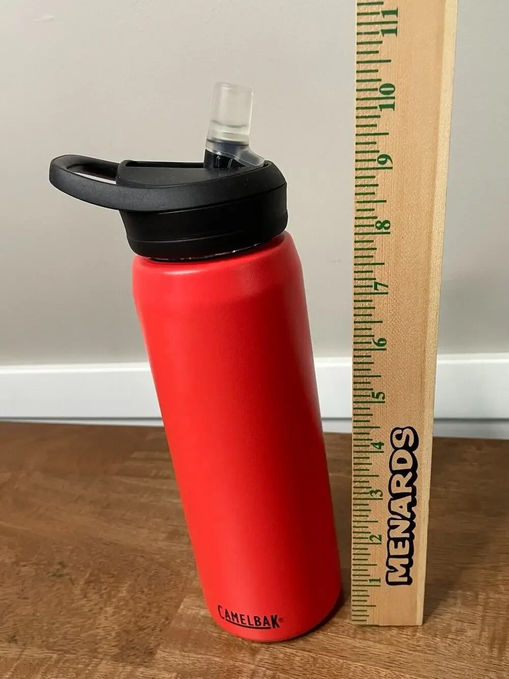 CamelBak Eddy+ 25oz Insulated Stainless Steel Water Bottle Red Straw Lid BPA Fre